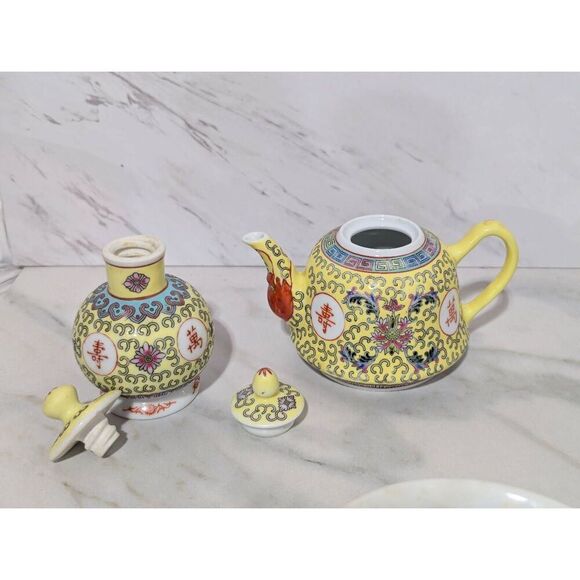Vintage Mun Shou Longevity Teapot & Soy Sauce Bottle Yellow Dragon Porcelain Mad - Picture 4 of 9